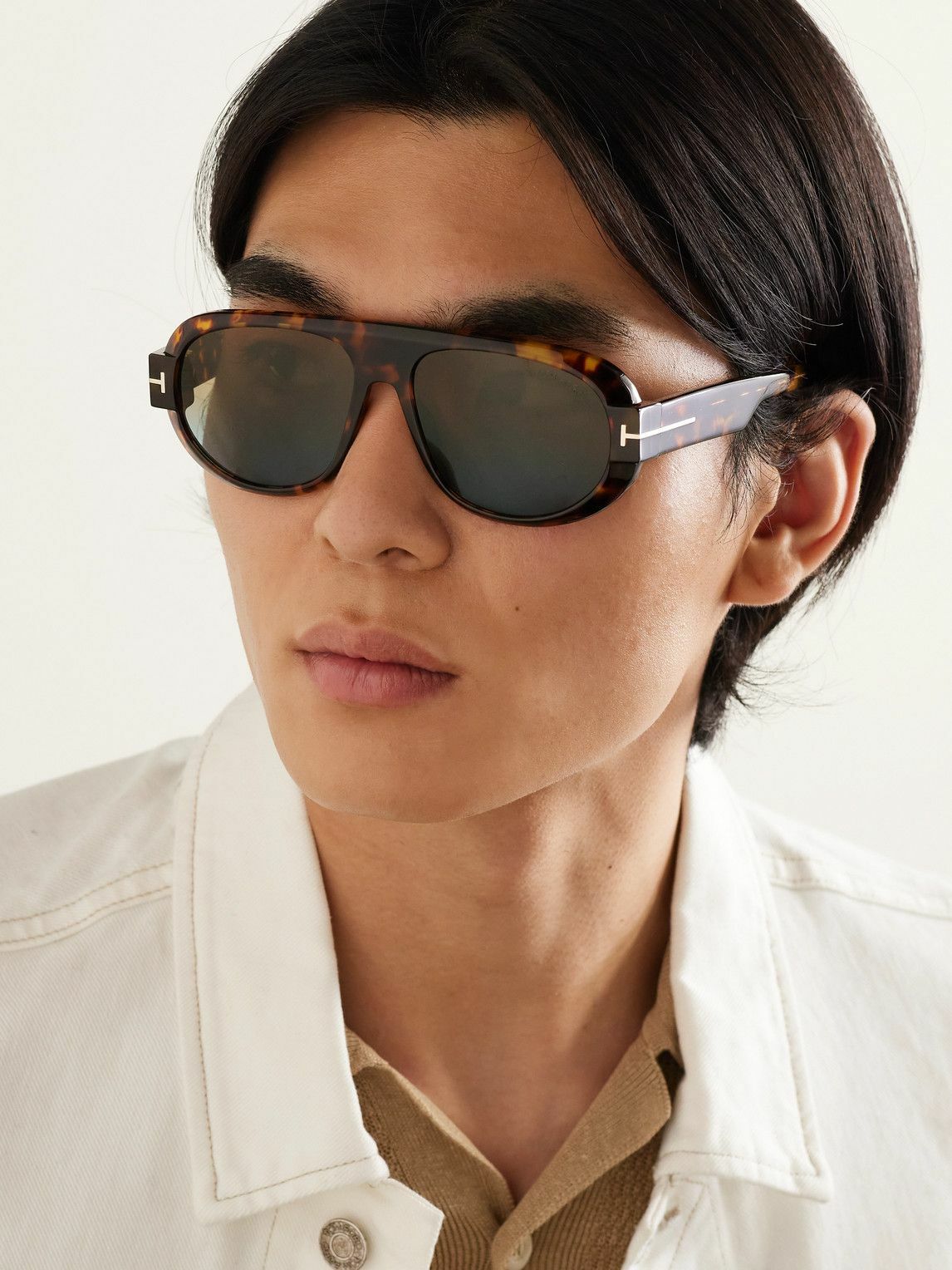 Eleganckie okulary tom ford aviator z filtrami uv – modna ochrona wzroku w stylowym wydaniu